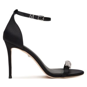 Sandały Marciano Guess. Czarne sandały Marciano Guess, z aplikacjami, bez obcasa, na szpilce, bez zapięcia. Za 522,99 zł.