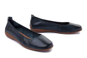 JOSEF SEIBEL 74801 133 530 Fenja 01 ocean, baleriny damskie. Niebieskie balerinki Josef Seibel, bez wzorów, ze skóry, bez obcasa, bez zapięcia. Za 359,90 zł.