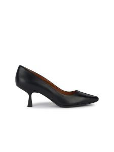 Geox Skórzane czółenka "Giselda" w kolorze czarnym rozmiar: 39. Czarne czółenka Geox, bez wzorów, bez obcasa, bez zapięcia. Za 336,45 zł.