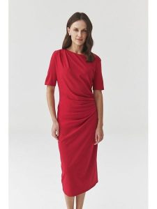 TATUUM Sukienka w kolorze czerwonym rozmiar: M. Czerwone sukienki Tatuum, m, bez wzorów, bez kołnierzyka, bez ramiączek, midi. Za 202,98 zł.