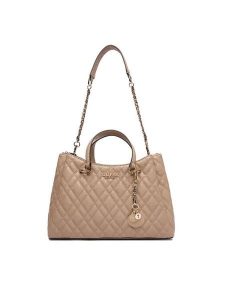 Guess Torebka Isemay HWGG96 28060 Beżowy. Brązowe kuferki Guess, z aplikacjami, ze skóry, bez dodatków. Za 679,99 zł.