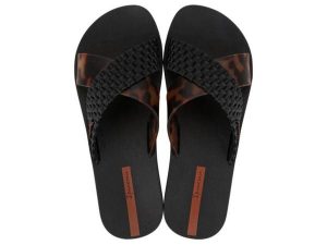 Klapki damskie Ipanema Sense Slide. Czarne klapki Ipanema, bez wzorów, z materiału, bez obcasa. Za 83,99 zł.