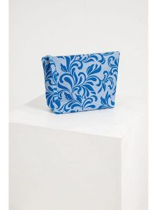 Josephine & Co Kosmetyczka w kolorze niebieskim - 32 x 25 x 9 cm rozmiar: 34. Niebieskie kosmetyczki Josephine & Co, bez wzorów, z bawełny. Za 121,99 zł.