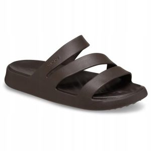 Klapki Dla Dorosłych Crocs Getaway Strappy. Brązowe klapki Crocs, bez wzorów, z materiału, bez obcasa. Za 139,99 zł.