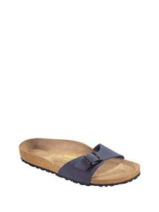 Birkenstock Klapki w kolorze niebieskim rozmiar: 38. Niebieskie klapki Birkenstock, bez wzorów, z otwartym noskiem, bez obcasa. Za 109,00 zł.