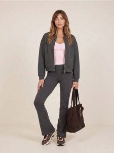 Legginsy flare z przeszyciami - szary. Szare legginsy Sinsay, bez wzorów. Za 39,99 zł.