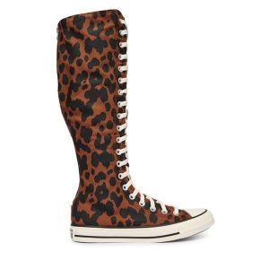 Trampki Converse. Brązowe trampki Converse, bez wzorów, bez zapięcia. Za 469,99 zł.