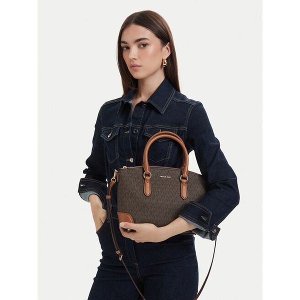 Torebka MICHAEL Michael Kors. Brązowe torebki klasyczne MICHAEL Michael Kors, bez wzorów, bez dodatków. Za 687,99 zł.