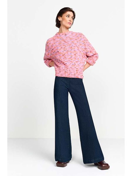 Rich & Royal Sweter w kolorze jasnoróżowym rozmiar: M. Różowe swetry oversize Rich & Royal, m, bez wzorów, z wełny, bez ramiączek. Za 239,86 zł.