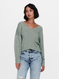 ONLY Sweter Rica 15224360 Zielony Regular Fit. Zielone swetry klasyczne ONLY, s, z syntetyku, bez kołnierzyka. Za 109,99 zł.