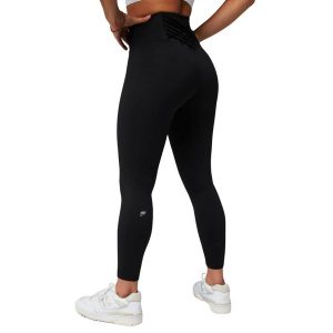 Legginsy 7/8 z wysokim stanem damskie Fabletics Boost. Czarne legginsy FABLETICS, bez wzorów, z elastanu, z podwyższonym stanem. Za 300,00 zł.