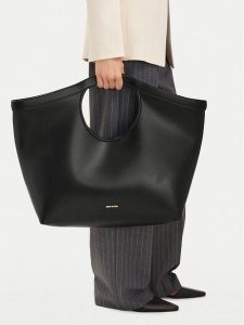 GINO ROSSI Torebka C-ISSOTA-LOA9472 Czarny. Czarne shopper bag Gino Rossi, bez wzorów, ze skóry, bez dodatków. Za 299,99 zł.
