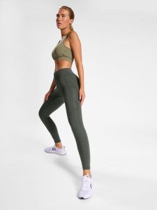 Damskie legginsy Newline Beat. Szare legginsy Newline, bez wzorów, z dżerseju, z podwyższonym stanem. Za 232,50 zł.