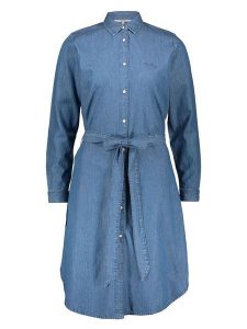 Pepe Jeans Sukienka dżinsowa w kolorze niebieskim rozmiar: XL. Niebieskie sukienki Pepe Jeans, na co dzień, xl, bez wzorów, z bawełny, bez kołnierzyka, bez ramiączek, midi, proste. Za 210,95 zł.