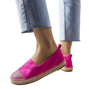 Rózowe espadryle na platformie Magali różowe. Czerwone espadryle bez wzorów, bez obcasa, na platformie. Za 84,15 zł.