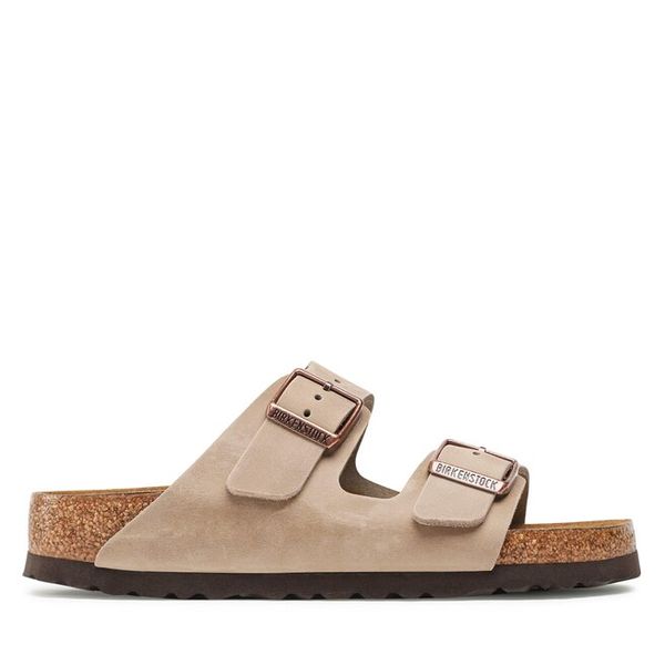 Klapki Birkenstock. Brązowe klapki Birkenstock, bez wzorów, bez obcasa. Za 409,99 zł.