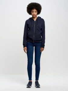 Bluza damska z kapturem granatowa Laurisana 403. Niebieskie bluzy Big Star, l, bez wzorów, z dresówki, z kapturem. W wyprzedaży za 179,99 zł.