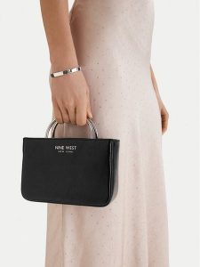 Nine West Torebka CEO-Astor Vibe-KY323-1 Czarny. Czarne kuferki Nine West, bez wzorów, z materiału, bez dodatków. Za 199,99 zł.