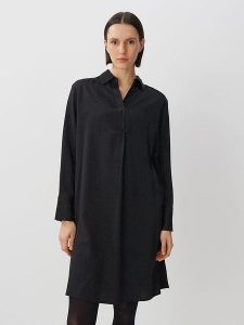 Someday Sukienka w kolorze czarnym rozmiar: 36. Czarne sukienki someday., na co dzień, bez wzorów, bez kołnierzyka, bez ramiączek, midi, proste. Za 200,13 zł.