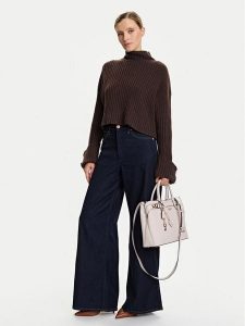 Guess Torebka Gregoria HWBG85 46070 Beżowy. Brązowe torebki klasyczne Guess, z aplikacjami, ze skóry, bez dodatków. Za 429,99 zł.