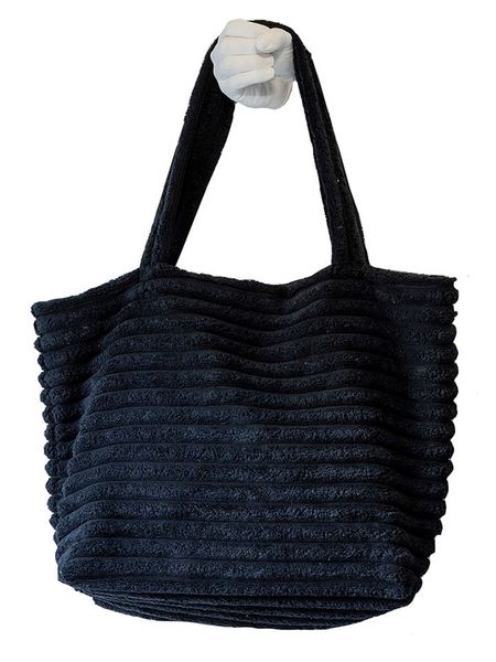Madre Selva Shopper bag w kolorze czarnym - 55 x 45 x 8 cm rozmiar: onesize. Czarne shopper bag Madre Selva, bez wzorów, z materiału, bez dodatków. Za 124,95 zł.