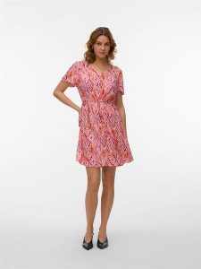 Vero Moda Sukienka w kolorze różowo-pomarańczowym rozmiar: M. Różowe sukienki Vero Moda, m, bez wzorów, z wiskozy, bez kołnierzyka, bez ramiączek, mini. Za 109,95 zł.