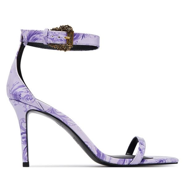Sandały Versace Jeans Couture. Fioletowe sandały Versace Jeans Couture, bez wzorów, z jeansu, bez obcasa, na szpilce, bez zapięcia. Za 553,99 zł.