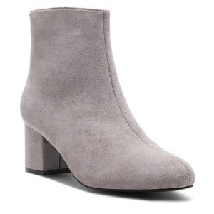 Botki Jenny Fairy. Szare botki Jenny Fairy, bez wzorów, bez obcasa, na słupku, bez zapięcia. Za 129,99 zł.