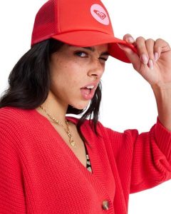 Czapka Trucker dla Kobiety BRIGHTER DAY Czerwony. Czerwone czapki Roxy, bez wzorów, z poliesteru. Za 119,99 zł.