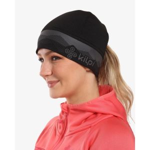 Czapka do biegania Kilpi TAIL-U. Czarne czapki Kilpi, bez wzorów, sportowe. Za 75,03 zł.
