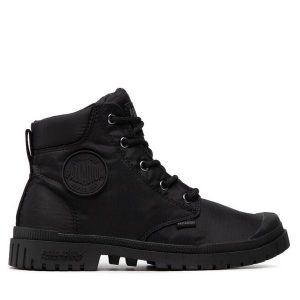 Trapery Palladium. Czarne buty zimowe Palladium, bez obcasa, bez zapięcia. Za 429,99 zł.