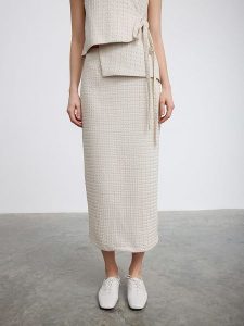 BGN Spódnica w kolorze kremowym rozmiar: 34. Brązowe spódnice BGN, na co dzień, bez wzorów, maxi. Za 52,55 zł.