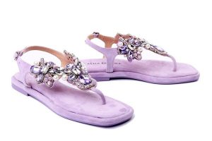ALMA EN PENA V240821 suede lilac, sandały damskie. Fioletowe sandały Alma en Pena, bez wzorów, bez obcasa, na obcasie, bez zapięcia. Za 362,94 zł.