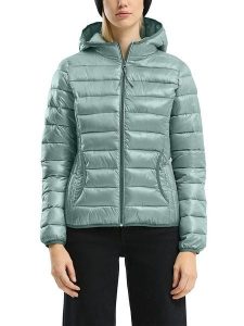 S.Oliver Kurtka pikowana w kolorze turkusowym rozmiar: XS. Niebieskie kurtki s.Oliver, s, bez wzorów, bez kaptura. Za 86,99 zł.