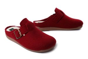 DR. BRINKMANN 320235-41 bordeaux, kapcie damskie. Czerwone kapcie Dr. Brinkmann, bez wzorów. Za 204,90 zł.