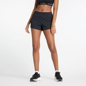 Spodenki damskie New Balance WS41286BK – czarne. Czarne szorty New Balance, bez wzorów, z materiału, sportowe. Za 299,99 zł.
