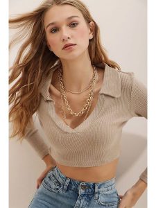 Trend Alaçatı Stili Koszulka polo w kolorze beżowym rozmiar: L. Brązowe bluzki Trend Alaçatı Stili, l, bez wzorów, prążkowane, bez kołnierzyka, bez ramiączek. Za 39,99 zł.