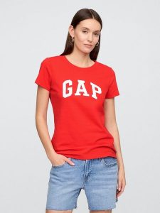 GAP Koszulka w kolorze czerwonym rozmiar: S. Czerwone bluzki GAP, s, bez wzorów, z bawełny, bez kołnierzyka, bez ramiączek. Za 61,46 zł.