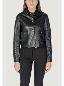 Morgan Kurtka z imitacji skóry 251-GKISS Czarny Regular Fit. Czarne kurtki Morgan, bez wzorów, ze skóry, bez kaptura. Za 239,99 zł.