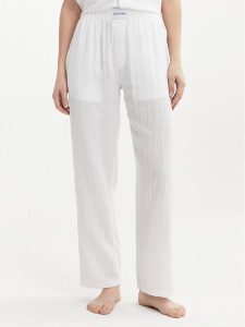 Calvin Klein Underwear Spodnie materiałowe 000QS7140E Biały Relaxed Fit. Białe piżamy Calvin Klein Underwear, bez wzorów, z bawełny, bez ramiączek. Za 179,99 zł.
