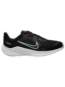 Nike Buty "Quest 5" w kolorze czarnym do biegania rozmiar: 38,5. Czarne trampki Nike, bez wzorów, bez zapięcia. Za 294,28 zł.