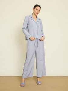 BGN Koszula w kolorze błękitnym rozmiar: 36. Niebieskie koszule BGN, bez wzorów, bez kołnierzyka, bez ramiączek. Za 121,99 zł.