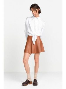 Rich&Royal Spódnica w kolorze jasnobrązowym rozmiar: 38. Brązowe spódnice Rich&Royal, bez wzorów, ze skóry, mini. Za 187,96 zł.