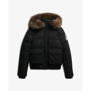 Damska kurtka typu bomber Superdry Everest Ella. Czarne kurtki Superdry, bez wzorów, bez kaptura. Za 598,00 zł.