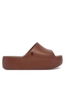 Melissa Klapki Melissa Free Platform Slide Ad 35859 Brązowy. Brązowe klapki Melissa, bez wzorów, z tworzywa sztucznego, bez obcasa. Za 299,99 zł.