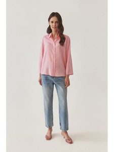 TATUUM Koszula w kolorze jasnoróżowym rozmiar: 46. Różowe koszule Tatuum, bez wzorów, z lyocellu, bez kołnierzyka, bez ramiączek. Za 117,73 zł.