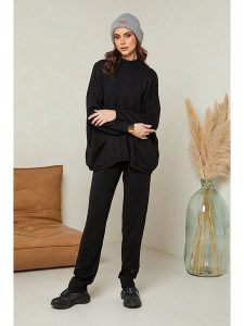 Soft Cashmere Sweter w kolorze czarnym rozmiar: 34/36. Czarne swetry oversize Soft Cashmere, bez wzorów, z kaszmiru, bez ramiączek. Za 104,99 zł.