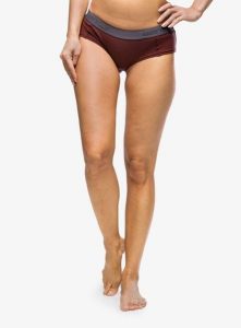 Figi termoaktywne Sensor Merino Air Panties. Czerwone figi Sensor, bez wzorów, ze skóry. Za 98,99 zł.