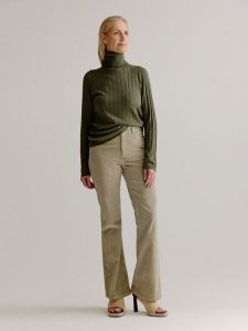 Josephine & Co Dżinsy "Alessandro" - Slim fit - w kolorze oliwkowym rozmiar: 44. Brązowe jeansy Josephine & Co, bez wzorów, z podwyższonym stanem. Za 239,99 zł.