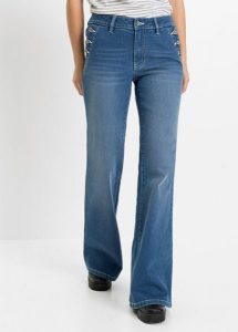 Jeansy dzwony, mid waist, bawełna organiczna. Niebieskie jeansy bonprix, bez wzorów, z bawełny. Za 179,99 zł.